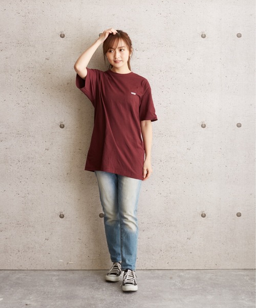 B'day(ビーデイ)の「VANS LEFT CHEST LOGO 半袖TEE VN0A3CZEK10(Tシャツ/カットソー・メンズ・ワイン・SMALL/MEDIUM/LARGE)」の2枚目の写真