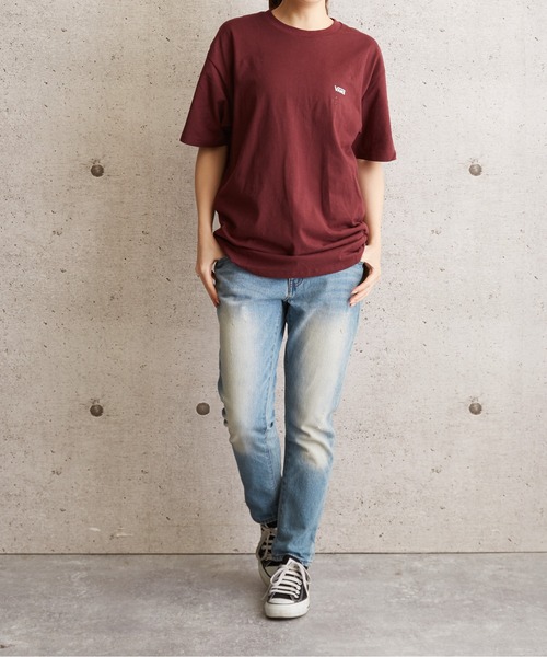 B'day(ビーデイ)の「VANS LEFT CHEST LOGO 半袖TEE VN0A3CZEK10(Tシャツ/カットソー・メンズ・ワイン・SMALL/MEDIUM/LARGE)」の5枚目の写真