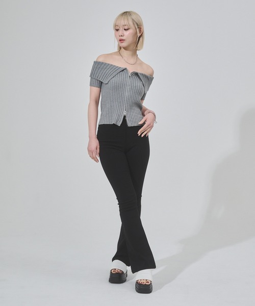 ENVYM（アンビー）の「センタージップオフショルニット（Tシャツ/カットソー・レディース・ブラック/ホワイト/グレー・FREE）」の22枚目の写真