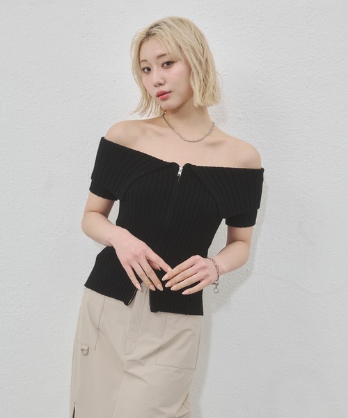 ENVYM（アンビー）の「センタージップオフショルニット（Tシャツ/カットソー・レディース・ブラック/ホワイト/グレー・FREE）」の16枚目の写真