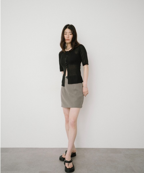 DRWCYS（ドロシーズ）の「フロントボタンシアーカーディガン（Tシャツ/カットソー・レディース・ホワイト/ブラック・FREE）」の17枚目の写真