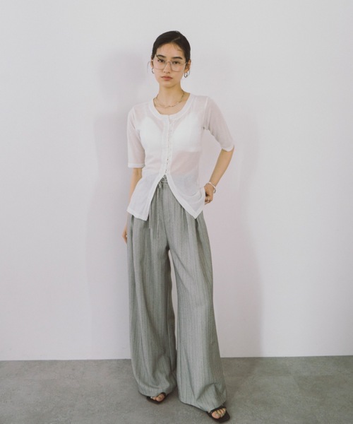 DRWCYS（ドロシーズ）の「フロントボタンシアーカーディガン（Tシャツ/カットソー・レディース・ホワイト/ブラック・FREE）」の12枚目の写真