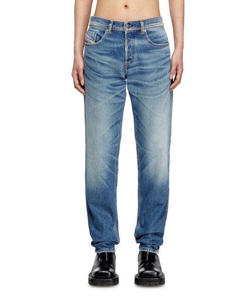 DIESEL(ディーゼル)の「メンズ デニムパンツ REGULAR 2023 D-FINITIVE L.30(デニムパンツ・メンズ・インディゴブルー・30inch/26inch/32inch/28inch/34inch/36inch)」の1枚目の写真