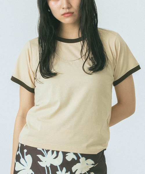 ROSE BUD(ローズバッド)の「RINGER TEE(Tシャツ/カットソー・レディース・ネイビー/ベージュ・ONE SIZE)」の2枚目の写真