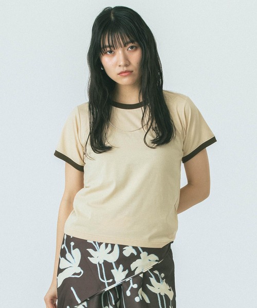 ROSE BUD(ローズバッド)の「RINGER TEE(Tシャツ/カットソー・レディース・ネイビー/ベージュ・ONE SIZE)」の5枚目の写真