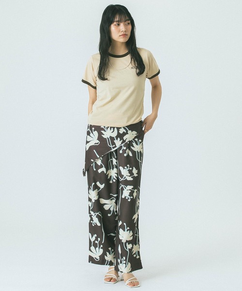 ROSE BUD(ローズバッド)の「RINGER TEE(Tシャツ/カットソー・レディース・ネイビー/ベージュ・ONE SIZE)」の15枚目の写真