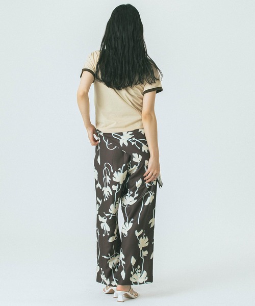 ROSE BUD(ローズバッド)の「RINGER TEE(Tシャツ/カットソー・レディース・ネイビー/ベージュ・ONE SIZE)」の18枚目の写真