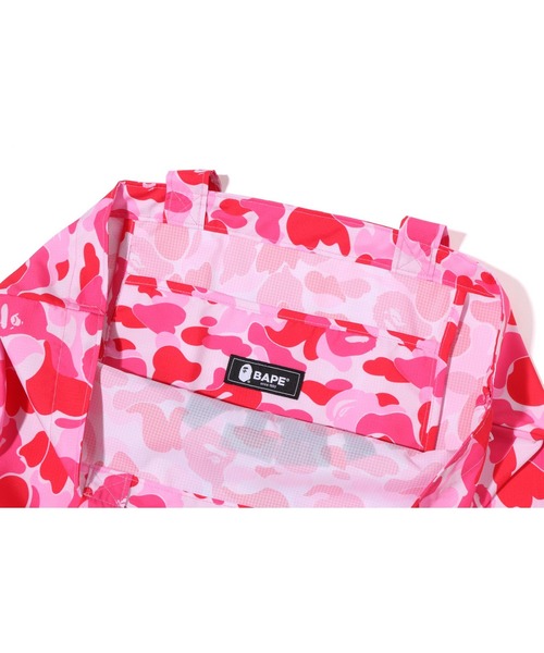A BATHING APE（アベイシングエイプ）の「BAPE.COM CAMO GO APE POINTER COLLEGE TOTE BAG BAPEC（トートバッグ・メンズ・ネイビー/ピンク/ブルー/グリーン・FREE）」の8枚目の写真