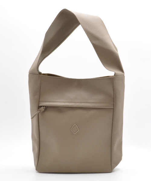 CLEDRAN(クレドラン)の「【軽量 ソフトな本革】CL3842 HALLE WIDE HANDLE TALL BAG(ショルダーバッグ・レディース・ブラック/グレイッシュベージュ/グレー/グリーン/ブルー・FREE)」の4枚目の写真