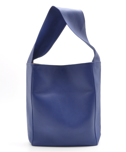 CLEDRAN(クレドラン)の「【軽量 ソフトな本革】CL3842 HALLE WIDE HANDLE TALL BAG(ショルダーバッグ・レディース・ブラック/グレイッシュベージュ/グレー/グリーン/ブルー・FREE)」の9枚目の写真