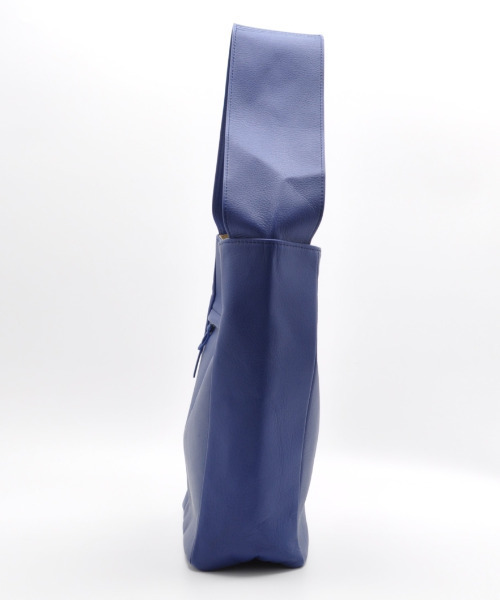 CLEDRAN(クレドラン)の「【軽量 ソフトな本革】CL3842 HALLE WIDE HANDLE TALL BAG(ショルダーバッグ・レディース・ブラック/グレイッシュベージュ/グレー/グリーン/ブルー・FREE)」の10枚目の写真