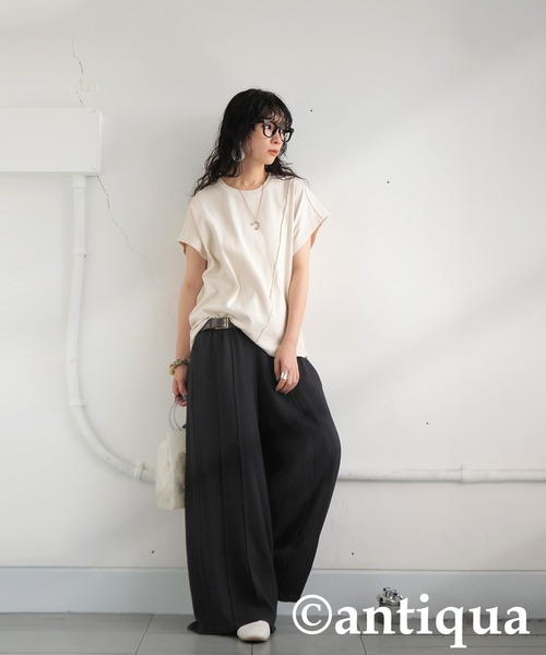 antiqua(アンティカ)の「ワイドタックパンツ(その他パンツ・レディース・ブラック/ナチュラル・LARGE/MEDIUM)」の3枚目の写真