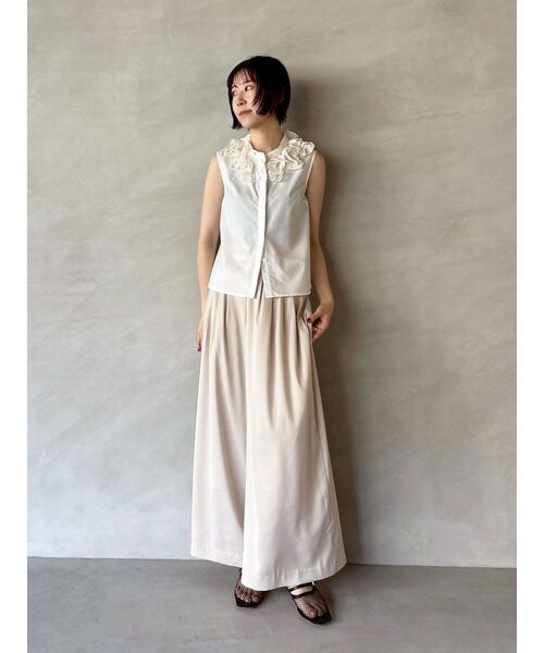 LAGUNAMOON(ラグナムーン)の「シルエットタックワイドパンツ(その他パンツ・レディース・ブラウン/アイボリー・SMALL/MEDIUM)」の17枚目の写真