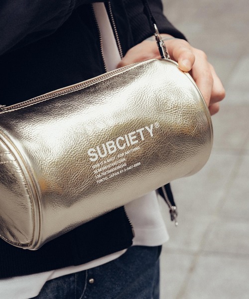 Subciety(サブサエティ)の「Leather cylinder bag(ショルダーバッグ・メンズ・ブラウン/ブラック/ゴールド・FREE)」の7枚目の写真