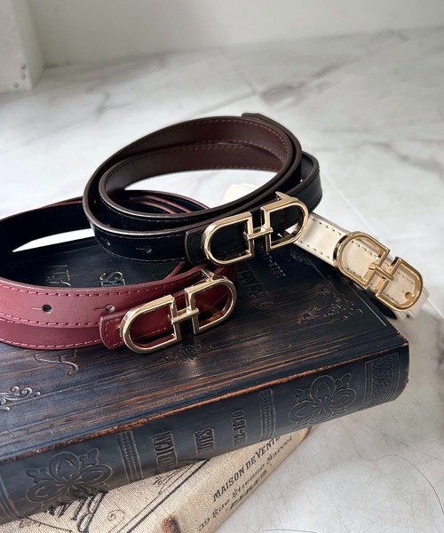 INGNI(イング)の「トップ式バックルリバーシブルベルト/A(ベルト・レディース・アイボリー/ブラック/ブラウン/ボルドー・ONE SIZE)」の4枚目の写真