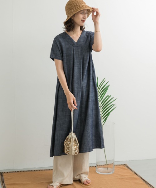 URBAN RESEARCH DOORS（アーバンリサーチドアーズ）の「リネン混V