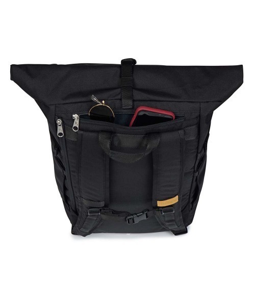 JANSPORT(ジャンスポーツ)の「JANSPORT HATCHET ROLLTOP(ジャンスポーツ ハチェット ロールトップ)(バックパック/リュック・メンズ・ブラック/ネイビー/レッド系・FREE)」の5枚目の写真