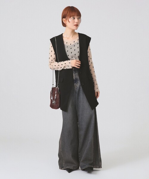 Ray BEAMS（レイビームス）の「フロッキー プリント シアー ラウンドネック トップス（Tシャツ/カットソー・レディース・ピンク/ベージュ/ロイヤルブルー・ONE SIZE）」の4枚目の写真