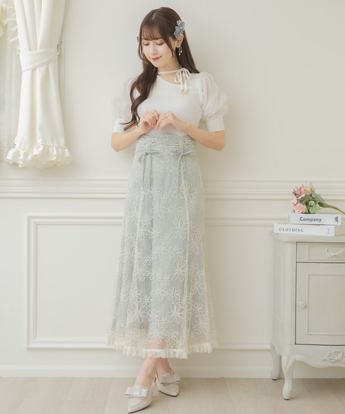 couture BY ROJITA(クチュールバイロジータ)の「アシメデコルテ開きニットトップス(ニット/セーター・レディース・ブラック/ホワイト/サックスブルー・FREE)」の7枚目の写真