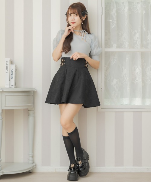 couture BY ROJITA(クチュールバイロジータ)の「アシメデコルテ開きニットトップス(ニット/セーター・レディース・ブラック/ホワイト/サックスブルー・FREE)」の9枚目の写真