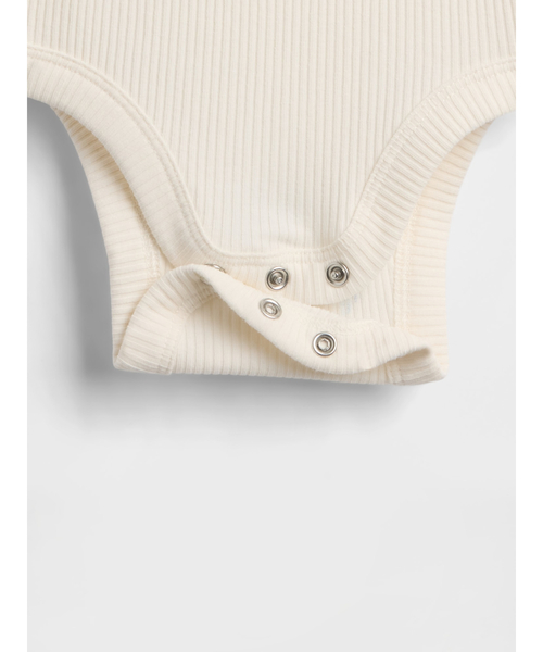GAP（ギャップ）の「はじめてのお気に入り 丸襟 細リブ 長袖ボディスーツ (ベビー)（ロンパース・キッズ・アイボリー・80ｃｍ/90cm/70cm/50cm/60cm）」の4枚目の写真