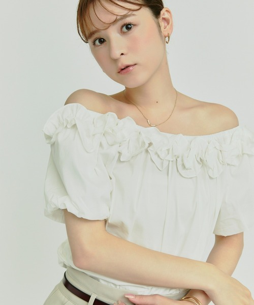 Olu.（オルドット）の「パフスリーブフリルトップス（シャツ/ブラウス・レディース・ホワイト・FREE）」の2枚目の写真