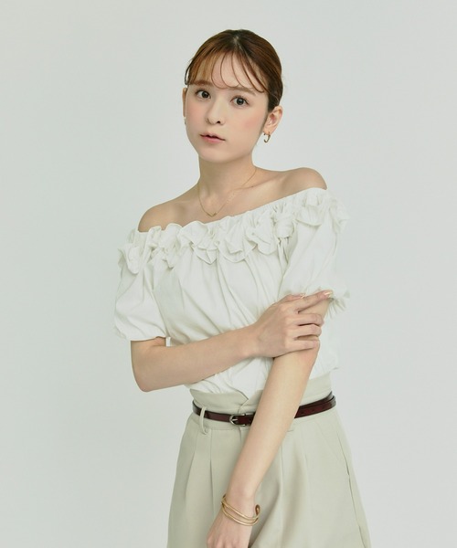 Olu.（オルドット）の「パフスリーブフリルトップス（シャツ/ブラウス・レディース・ホワイト・FREE）」の5枚目の写真