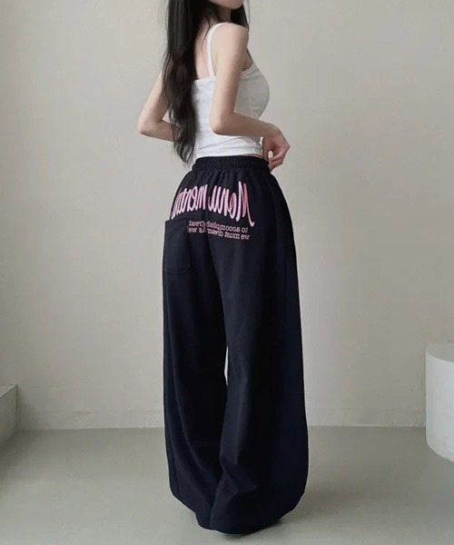 Ressaca(レサーカ)の「バックロゴプリントルーズスウェットパンツ(スウェットパンツ・レディース・ブラック/ネイビー/グレー・M)」の16枚目の写真