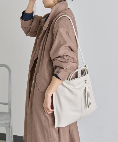 セール】タッセルトートバッグ《本革/A4サイズ対応》（トートバッグ