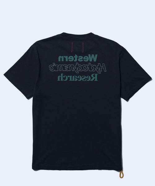 WESTERN HYDRODYNAMIC RESEARCH(ウェスタンハイドロダイナミックリサーチ)の「【Western Hydrodynamic Research/ウェスタン ハイドロダイナミック リサーチ】WAVE RUNNERS/S TEE バックプリント ブランドロゴ Tシャツ(Tシャツ/カットソー・メンズ・ホワイト/ブラック・MEDIUM/SMALL/X-LARGE/LARGE)」の2枚目の写真