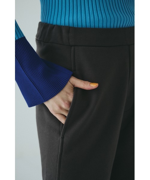 HeRIN.CYE（ヘリンドットサイ）の「H cocoon cut pants　　Ｈコクーンカットパンツ（その他パンツ・レディース・ライトブラック/ライトイエロー・38/36）」の8枚目の写真