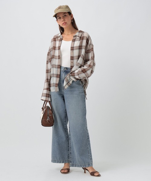 BAYFLOW（ベイフロー）の「[秋口まで着られる]シアーチェックシャーリングシャツ（シャツ/ブラウス・レディース・オフホワイト/ライトイエロー/ライトブルー・FREE）」の4枚目の写真