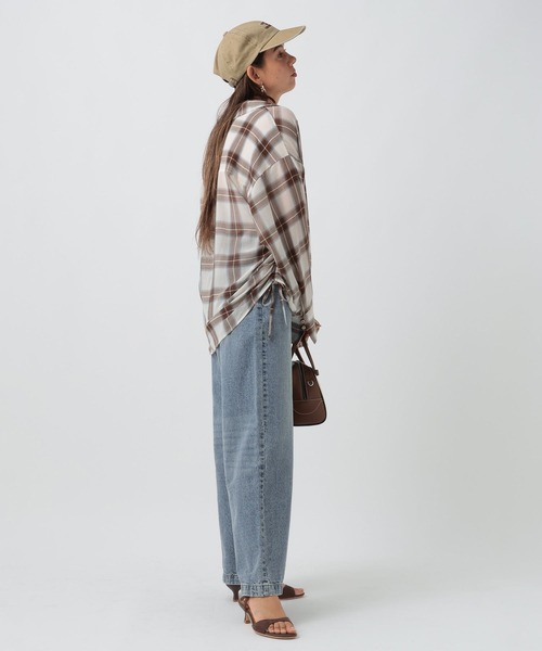 BAYFLOW（ベイフロー）の「[秋口まで着られる]シアーチェックシャーリングシャツ（シャツ/ブラウス・レディース・オフホワイト/ライトイエロー/ライトブルー・FREE）」の5枚目の写真