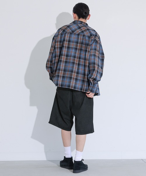 MDR（エムディアール）の「デニムワイドハーフパンツ【セットアップ対応】（デニムパンツ・メンズ・ネイビー/ブラック・L/M）」の15枚目の写真