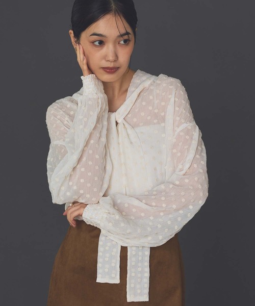 Gready Brilliant（グレディブリリアン）の「LU花刺繍ボウタイ