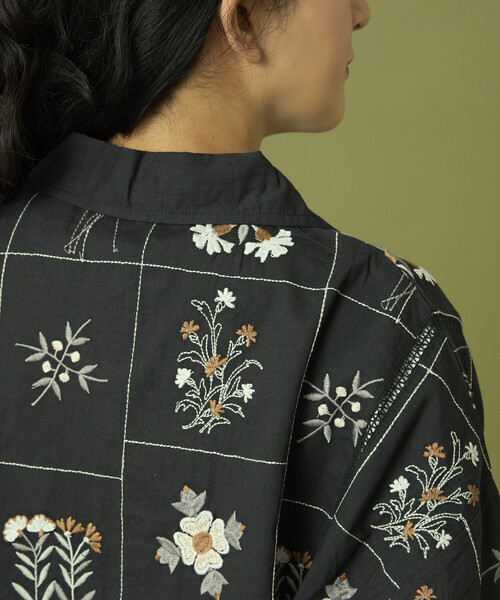 Freada 花刺繍シャツ