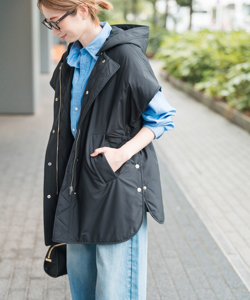 Spick & Span（スピックアンドスパン）の「TICCA / ティッカ リバーシブルキルティングポンチョ（その他アウター・レディース・カーキ/ブラック・FREE）」の5枚目の写真