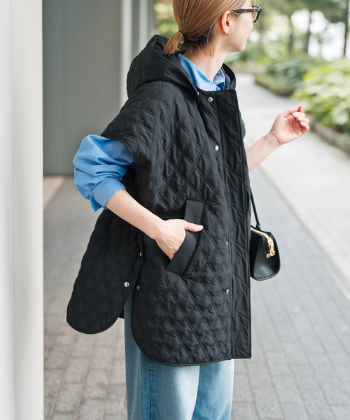 Spick & Span（スピックアンドスパン）の「TICCA / ティッカ リバーシブルキルティングポンチョ（その他アウター・レディース・カーキ/ブラック・FREE）」の12枚目の写真