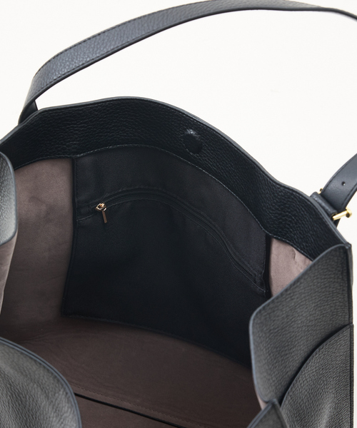 LOWELL things（ロウェル　シングス）の「Peak/メタルモチーフオープントート/A4サイズ/13インチPC収納可（トートバッグ・レディース・ブラック/ブルー/グレイッシュベージュ・フリー）」の17枚目の写真