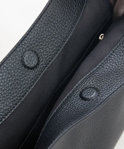 LOWELL things（ロウェル　シングス）の「Peak/メタルモチーフオープントート/A4サイズ/13インチPC収納可（トートバッグ・レディース・ブラック/ブルー/グレイッシュベージュ・フリー）」の19枚目の写真