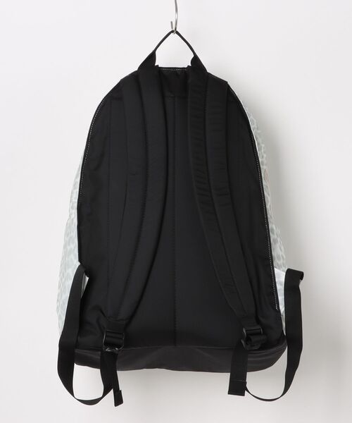 GREGORY(グレゴリー)の「GREGORY/グレゴリー バックパック リラックスデイ 155766A688(バックパック/リュック・メンズ・ホワイト×ブラック・FREE)」の2枚目の写真