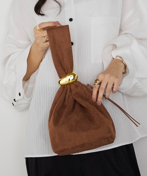 forksy.(フォルクシー)の「【forksy.】【オケージョン対応】ベロア/フォウスウェード ワンハンドルバッグ(ハンドバッグ・レディース・ブラック/グレー/ボルドー/ブラウン/ブラック系/アイボリー・FREE)」の11枚目の写真