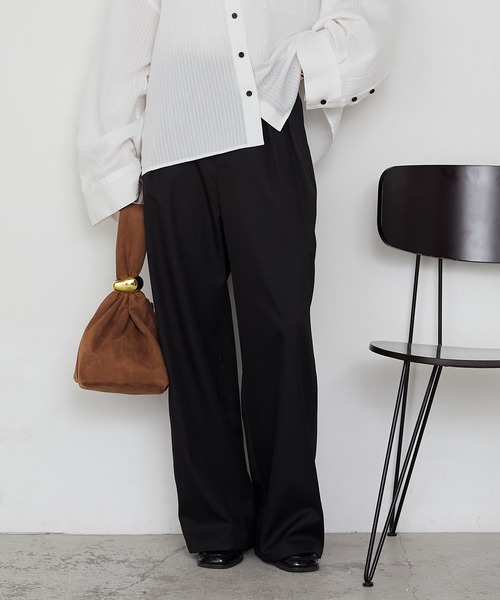 forksy.(フォルクシー)の「【forksy.】【オケージョン対応】ベロア/フォウスウェード ワンハンドルバッグ(ハンドバッグ・レディース・ブラック/グレー/ボルドー/ブラウン/ブラック系/アイボリー・FREE)」の15枚目の写真