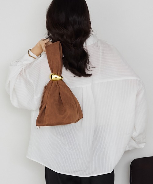 forksy.(フォルクシー)の「【forksy.】【オケージョン対応】ベロア/フォウスウェード ワンハンドルバッグ(ハンドバッグ・レディース・ブラック/グレー/ボルドー/ブラウン/ブラック系/アイボリー・FREE)」の17枚目の写真