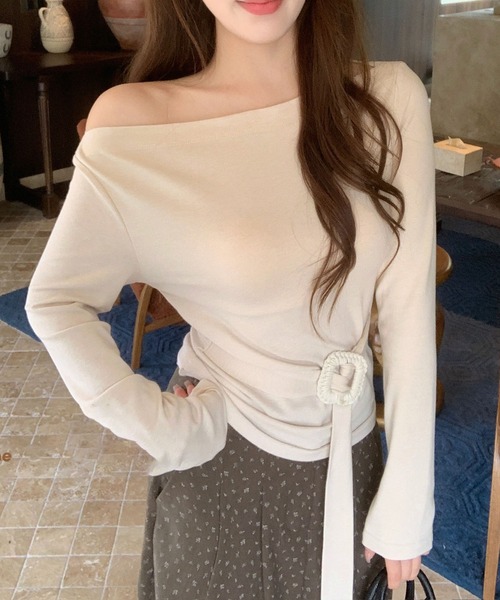 Lace Ladies(レースレディース)の「ドレープ ワンショルダー ベルト付き 長袖 トップス(Tシャツ/カットソー・レディース・ブラウン/ブラック/アイボリー・FREE)」の9枚目の写真