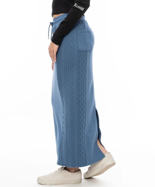 BILLABONG(ビラボン)の「【BILLABONG/ビラボン】24AW QUILT MIX SWEAT SKIR/スウェットロングスカート(スカート・レディース・ホワイト/ブルー/スミクロ・MEDIUM/LARGE)」の3枚目の写真