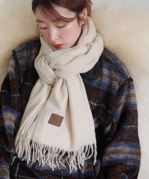 Kastane（カスタネ）の「【4色展開】ツイルマフラー（マフラー・レディース・ブラウン/ネイビー/ブルー/アイボリー・FREE）」の13枚目の写真