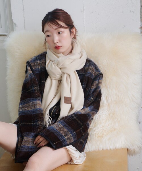 Kastane（カスタネ）の「【4色展開】ツイルマフラー（マフラー・レディース・ブラウン/ネイビー/ブルー/アイボリー・FREE）」の15枚目の写真