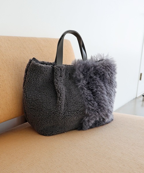 T・S・L（ティーエスエル）の「ファー切り替えトートバッグ（トートバッグ・レディース・モカ/グレー/アイボリー・FREE）」の11枚目の写真