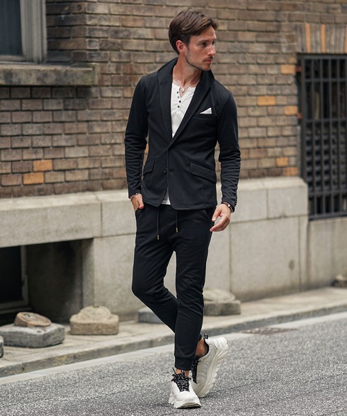 SOMEDIFF（サムディフ）の「【2点セット】毛玉ができないイタリアンカラーセットアップ メンズ スウェット 上下セット スーツ ジャケット スキニーパンツ 春服 冬服（セットアップ・メンズ・ブラック/カーキ/チャコール・M/L/XL）」の4枚目の写真